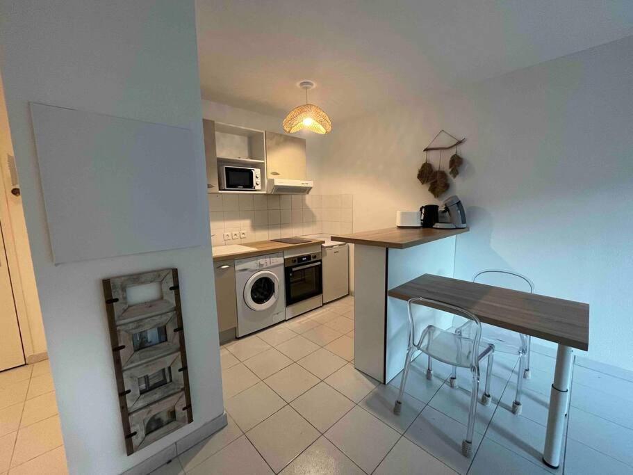 Appartement Cosy, Calme, Lumineux, Balcon, Parking 사흘라 라 카네다 외부 사진