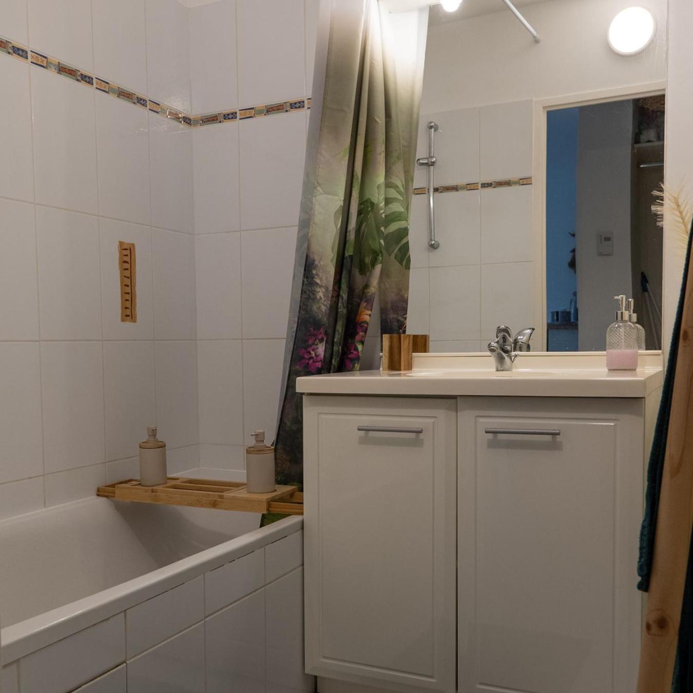 Appartement Cosy, Calme, Lumineux, Balcon, Parking 사흘라 라 카네다 외부 사진